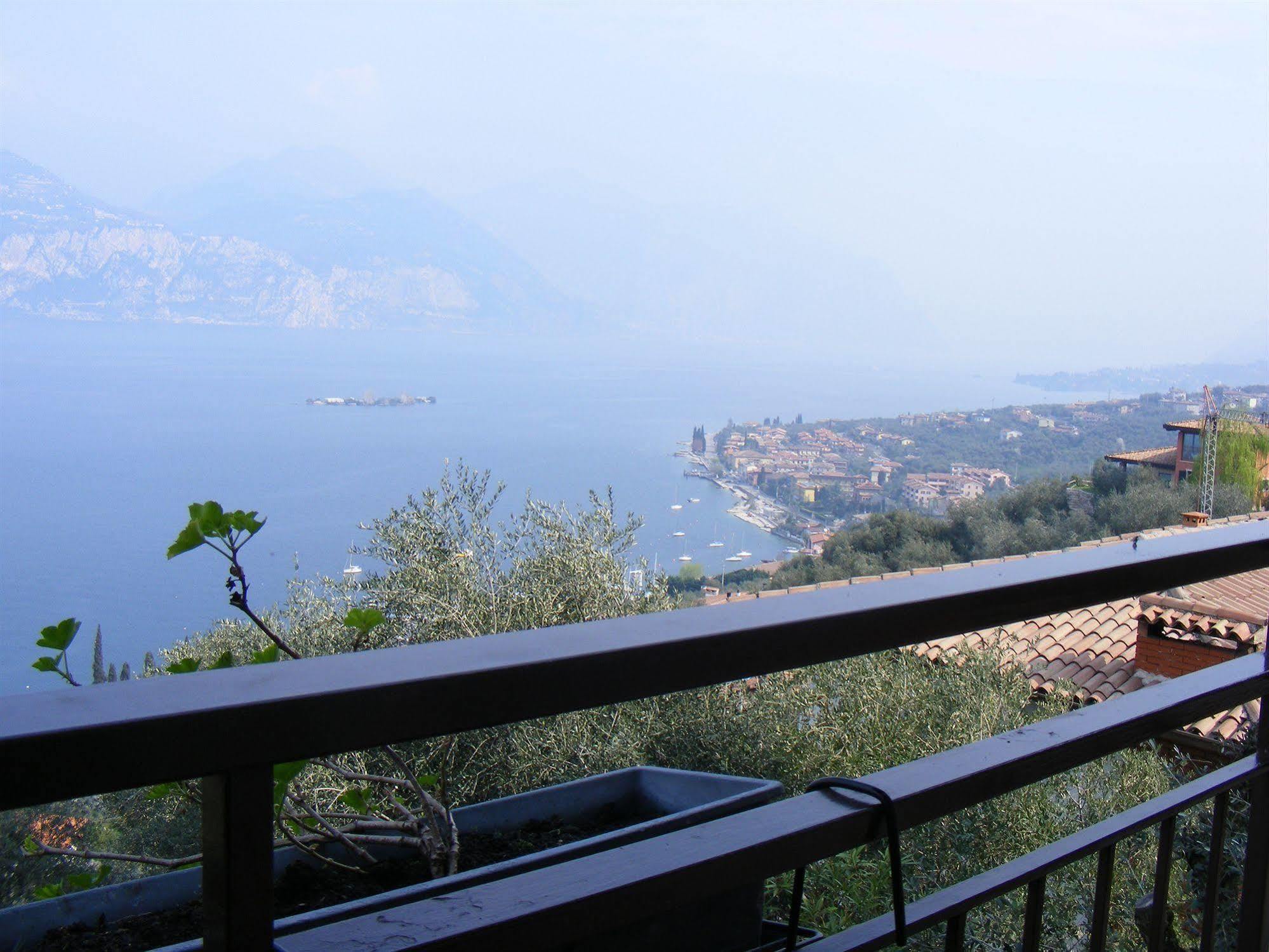 Casa Palmira Daire Brenzone sul Garda Dış mekan fotoğraf